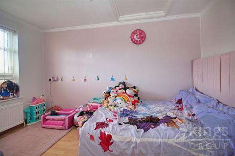 20 Rowley Gardens, Cheshunt, Waltham Cross, EN8 0SR