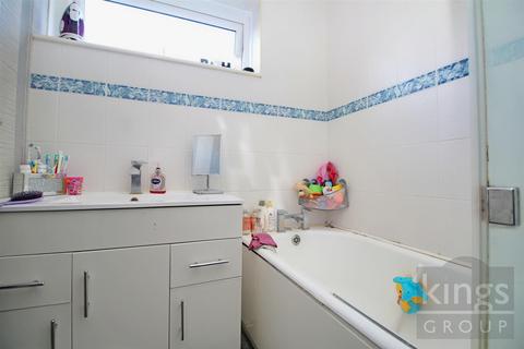 20 Rowley Gardens, Cheshunt, Waltham Cross, EN8 0SR