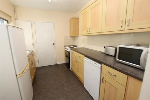 4 bedroom terraced house to rent - Coronation Avenue , BA2 2JS