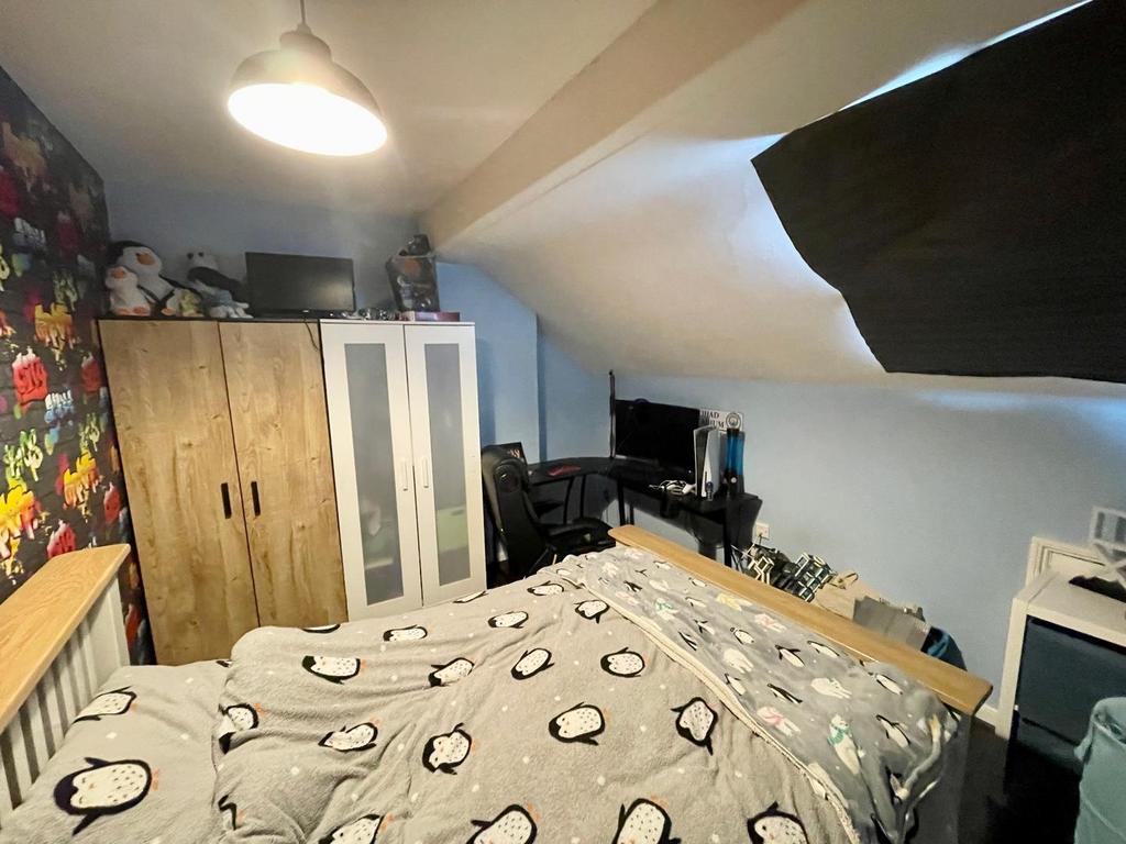 Bedroom 5