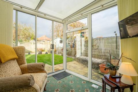 3 bedroom semi-detached bungalow for sale - Melton Avenue, Rawcliffe, York