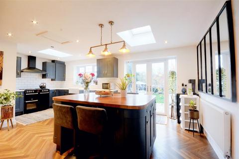 10 Balmoral Road, Borrowash, Derby, DE72 3FZ