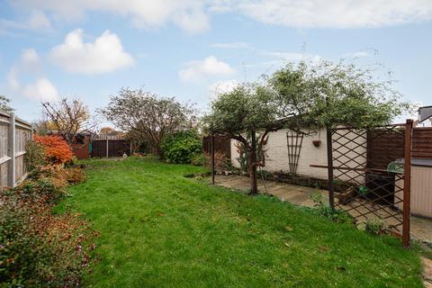 38 Danetree Road, Epsom, KT19 9RZ