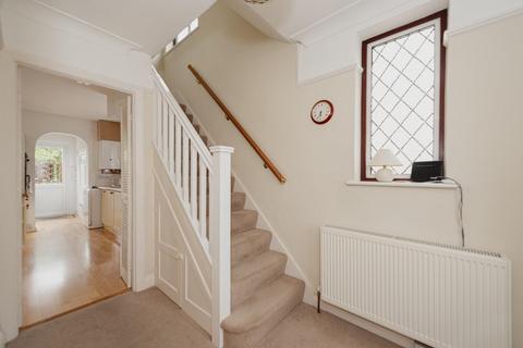 38 Danetree Road, Epsom, KT19 9RZ