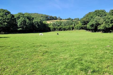 4 bedroom property with land for sale - Ty Mawr, Llanybydder