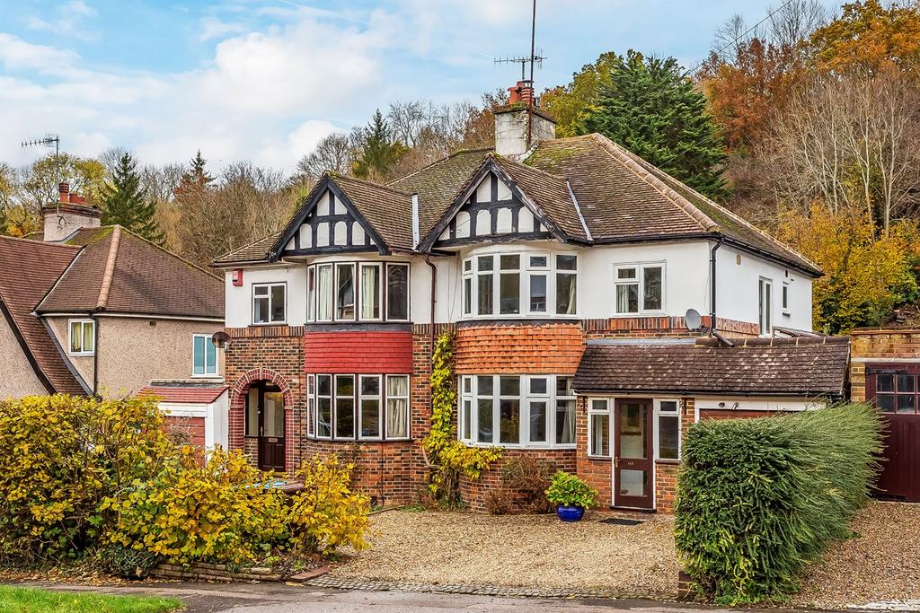 Hillbury Road, Warlingham, CR6 3 bed semidetached house for sale £