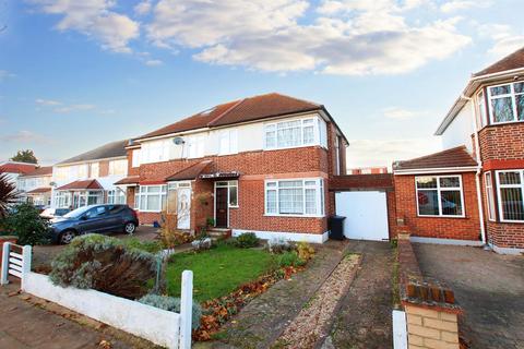 80 Fern Lane, Hounslow, TW5 0HJ
