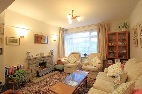 80 Fern Lane, Hounslow, TW5 0HJ