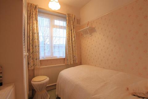 80 Fern Lane, Hounslow, TW5 0HJ