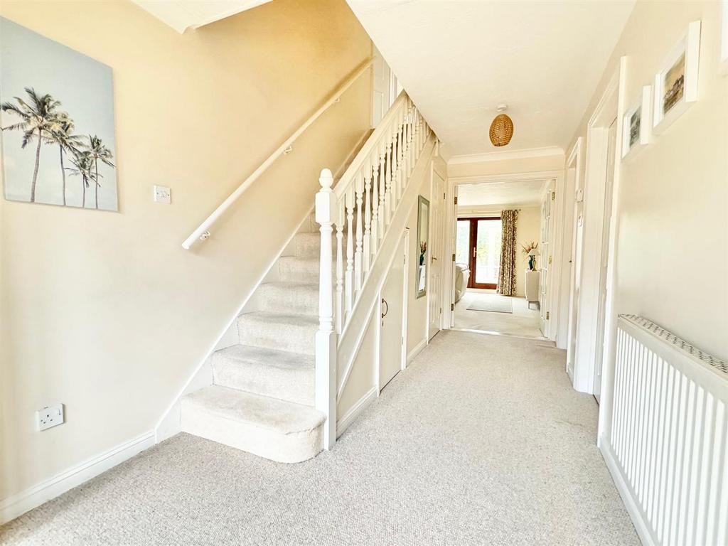 Hallway.jpg