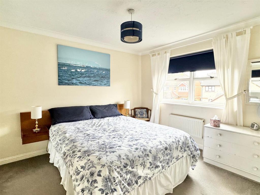 Bed 1a2.jpg