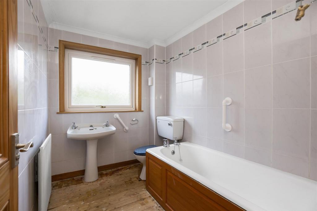 23 Birch Grove 16.jpg