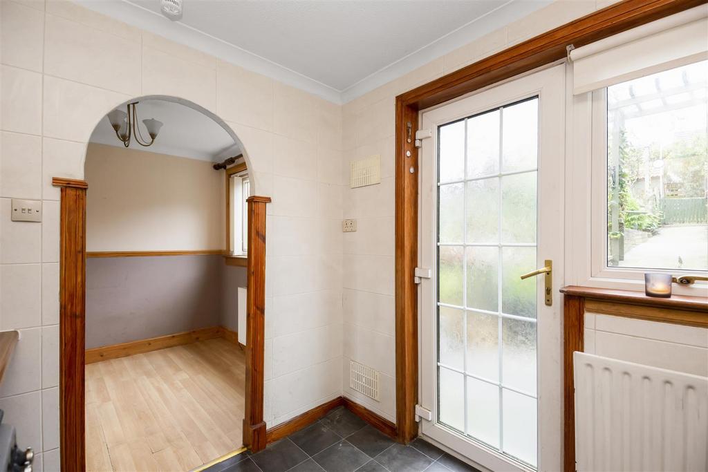 23 Birch Grove 9.jpg