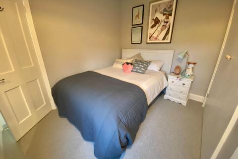 19 Beech Avenue, Northampton, NN3 2HE