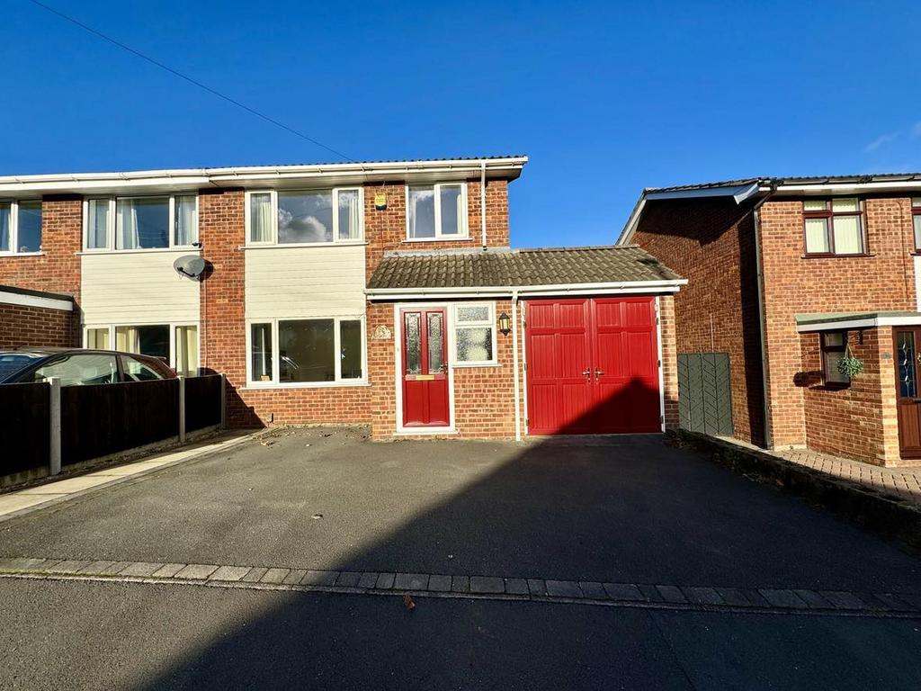 Glebe Road, Thringstone, Coalville, LE67 3 bed semidetached house for