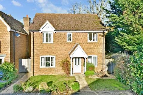 8 Brogdale Place, Ospringe, Faversham, ME13 0AF