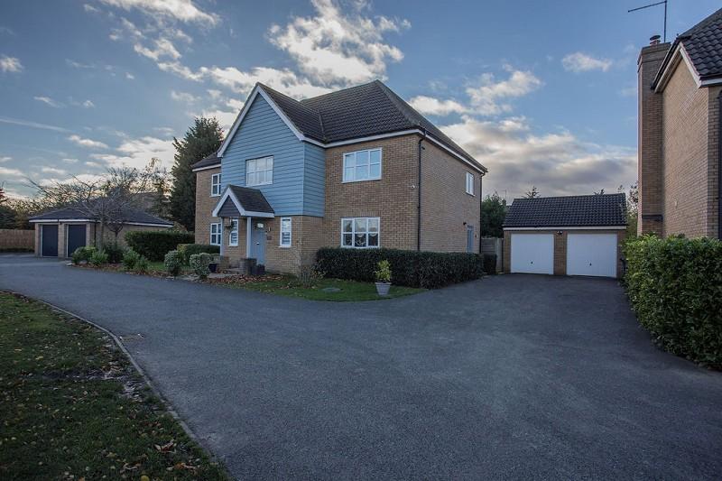Shackleton Way, Yaxley, Peterborough, Cambridgeshire. PE7 3AB 6 bed