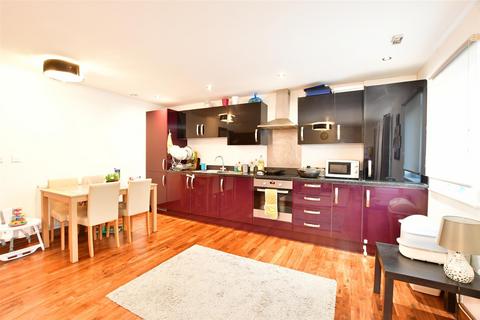 2 bedroom flat for sale, Millfield Close, Hornchurch, Essex