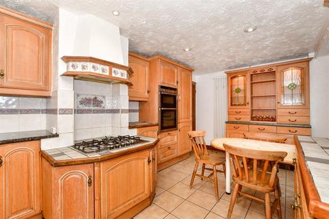 4 bedroom detached bungalow for sale - Bellevue Road, Whitstable, Kent