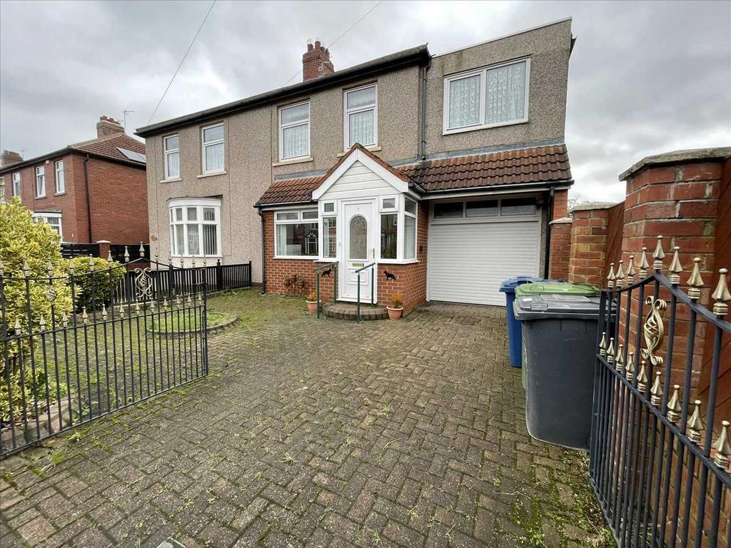 Windsor Gardens, South Shields 3 bed semidetached house for sale £