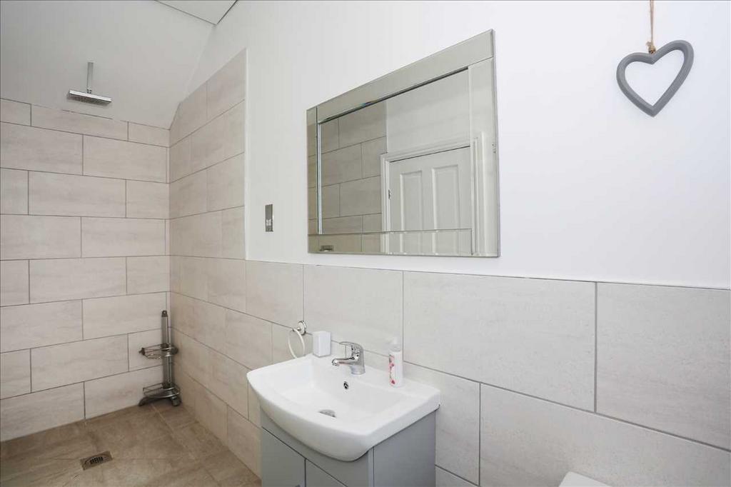 Ensuite Shower Room