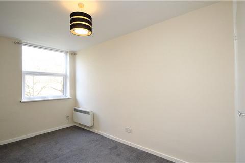 2 bedroom apartment to rent, Riverside Close, Hanwell, Ealing, London, W7