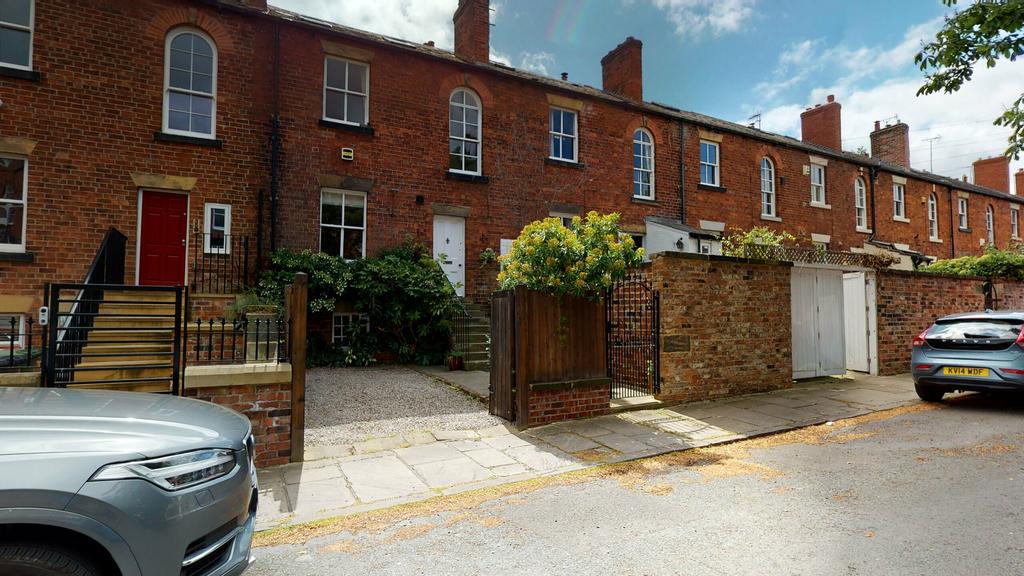 Claremont Road, Far Headingley, Leeds 3 bed terraced house for sale £