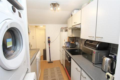 42 Chelsham Road, South Croydon, CR2 6HY