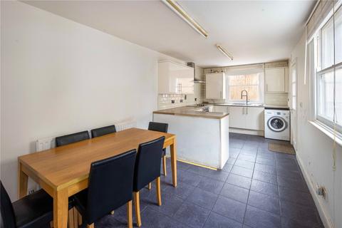 19 Eric Street, London, E3 4TG