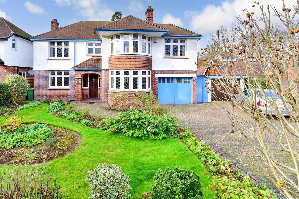 Queens Road, Maidstone, Kent 5 bed detached house for sale £775,000