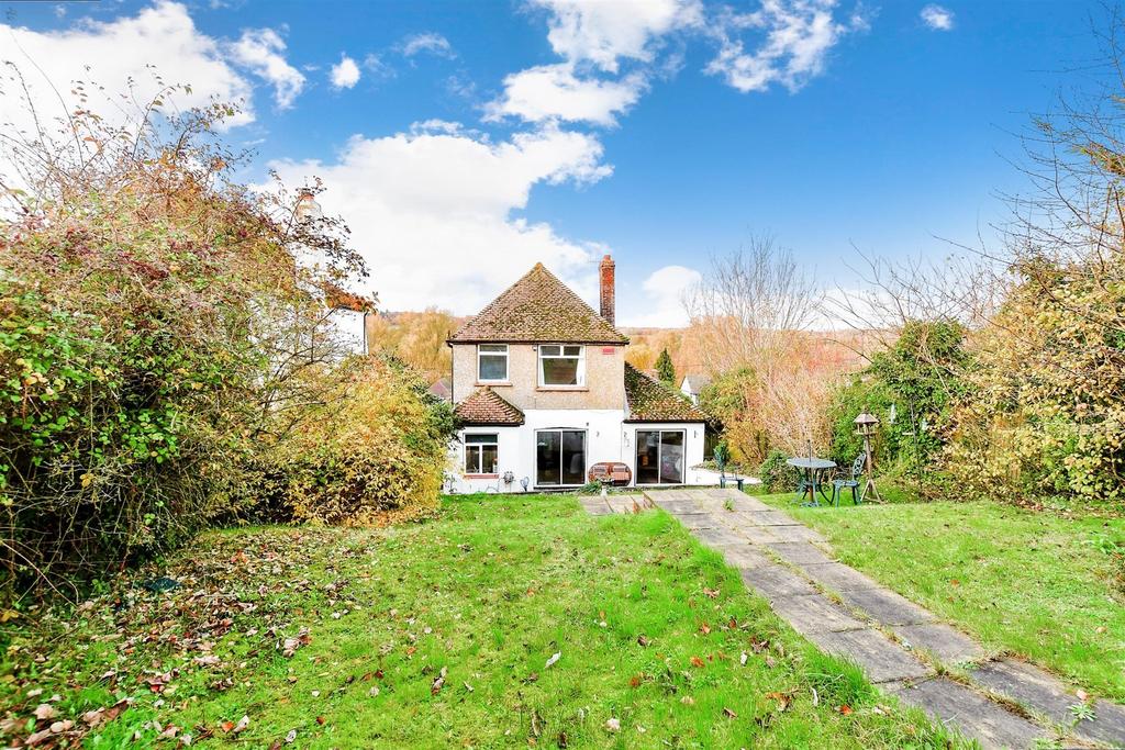 Ashford Road, Canterbury, Kent 2 bed detached house for sale £350,000
