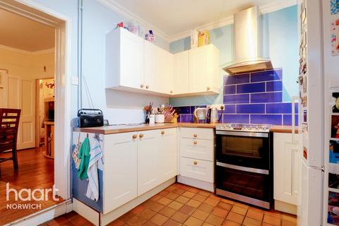 3 bedroom end of terrace house for sale, Mousehold Street, Norwich