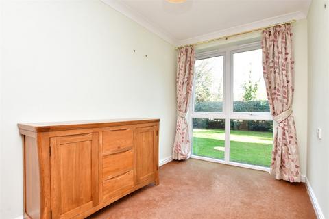 1 bedroom ground floor flat for sale - London Road, Redhill, Surrey
