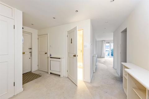 2 Becketts Place, Hampton Wick, Kingston Upon Thames, KT1 4EQ