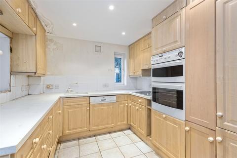 2 Becketts Place, Hampton Wick, Kingston Upon Thames, KT1 4EQ