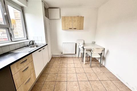 62 Myrtledene Road, London, SE2 0EU