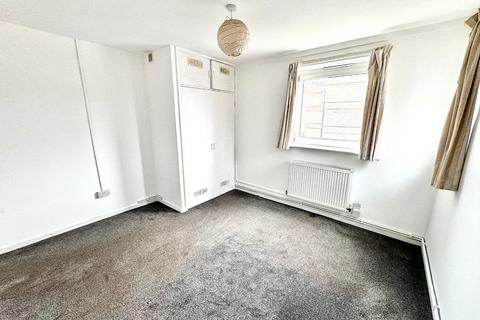 62 Myrtledene Road, London, SE2 0EU