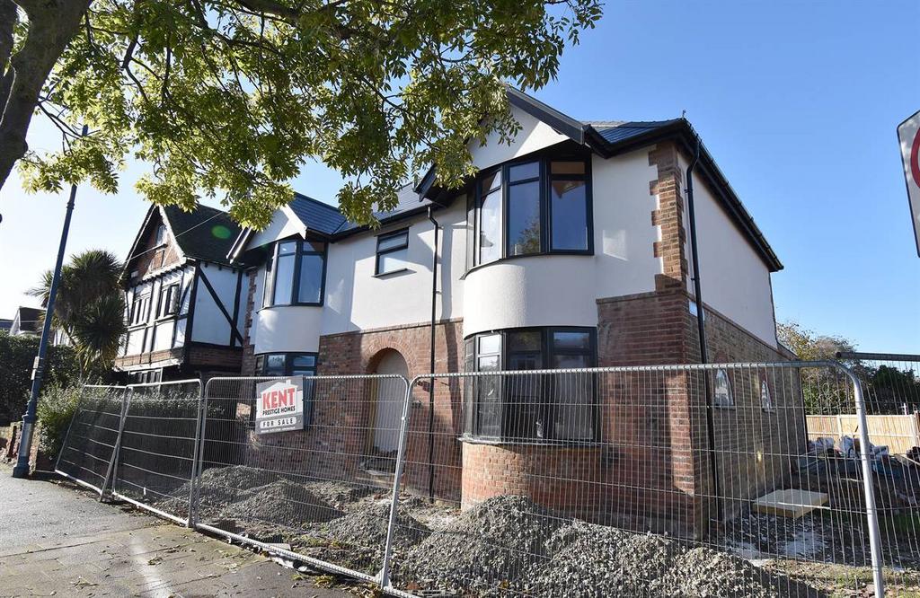 Cromwell Road, Whitstable 4 bed detached house for sale £995,000