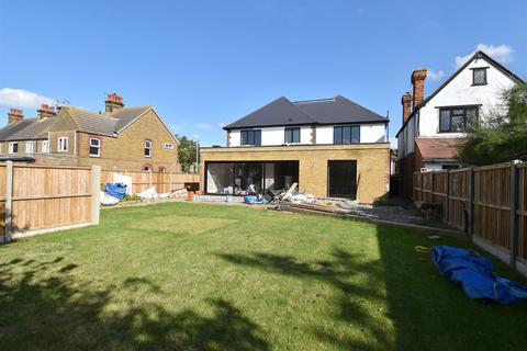 5 bedroom detached house for sale, Cromwell Road, Whitstable