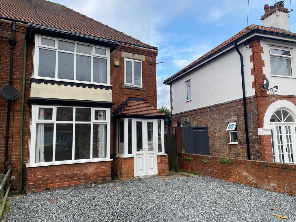 Welwyn Park Road, HU6 3 bed end of terrace house to rent £825 pcm (£