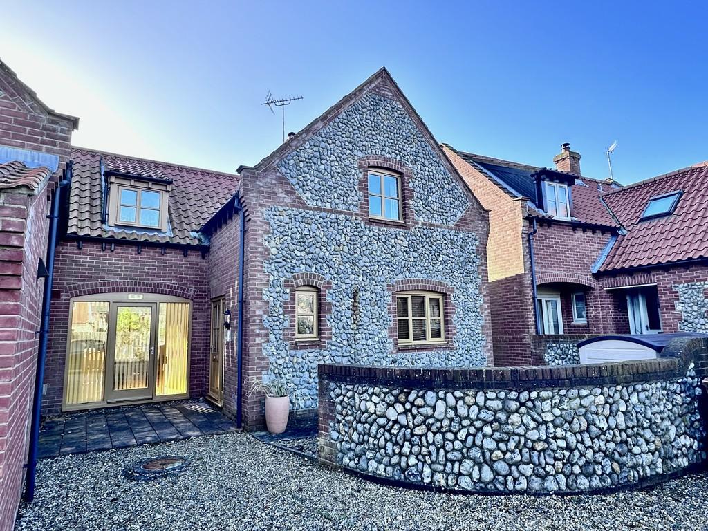 Holt Road, Weybourne, Norfolk 3 bed cottage for sale £575,000