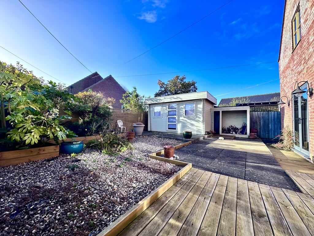 Holt Road, Weybourne, Norfolk 3 bed cottage for sale £575,000