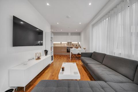 2 bedroom apartment to rent, Discovery House, Battersea Reach