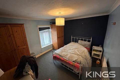 undefined, Earls Road