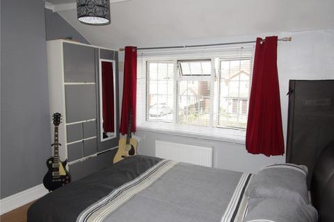 96 Willow Tree Lane, Hayes, UB4 9BL