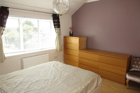 96 Willow Tree Lane, Hayes, UB4 9BL