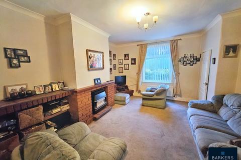 3 bedroom end of terrace house for sale, Mill Carr Hill Road, Oakenshaw