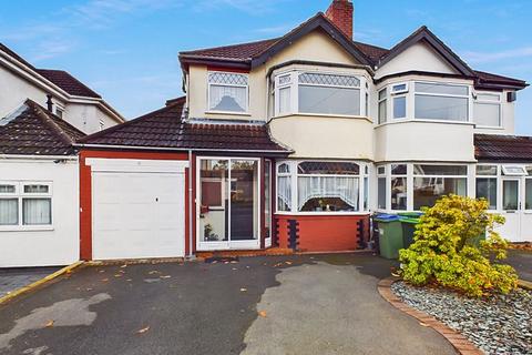 3 bedroom semi-detached house for sale - Forest Road, Oldbury