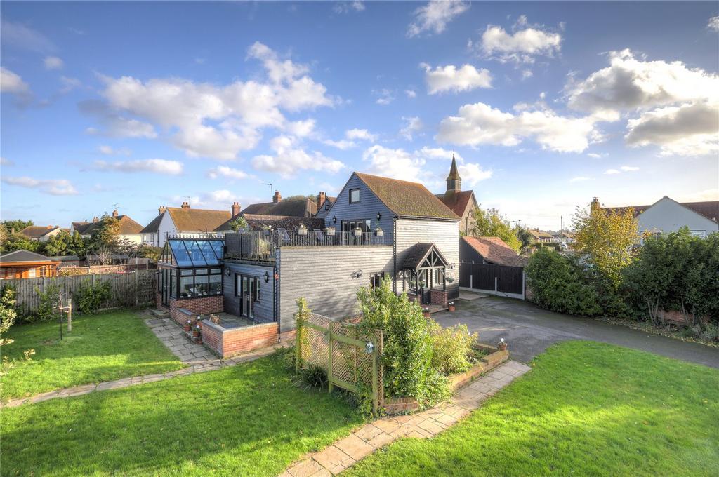 Steeple Road, Latchingdon, CM3 5 bed detached house for sale £850,000