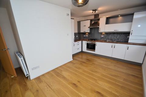 2 bedroom flat to rent, Barrland Court, Pollokshields, G41 1RN